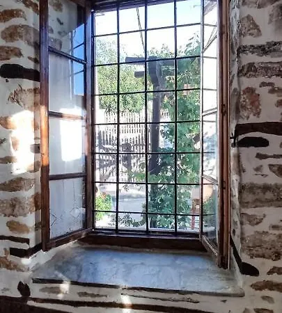 San Lorenzo - παραδοσιακά πέτρινα Apartament Agios Lavrentios