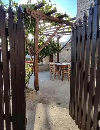 San Lorenzo - παραδοσιακά πέτρινα - άγιος λαυρέντιος πηλίου Lägenhet *