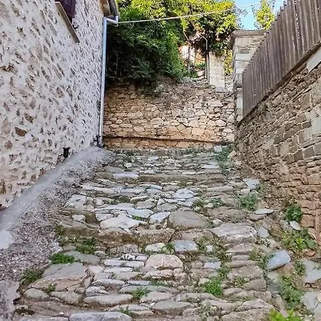 San Lorenzo - παραδοσιακά πέτρινα - άγιος λαυρέντιος πηλίου Lägenhet Agios Lavrentios