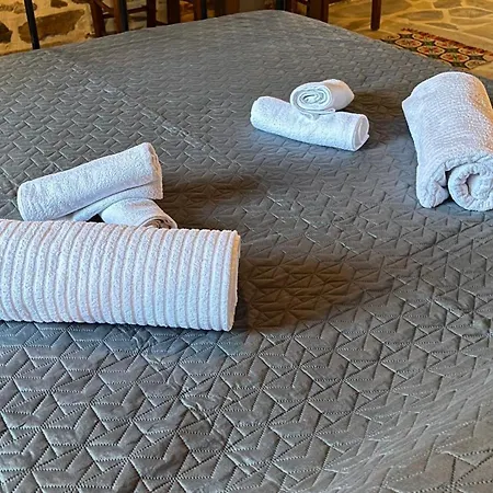 San Lorenzo - παραδοσιακά πέτρινα - άγιος λαυρέντιος πηλίου *