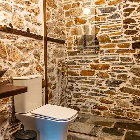 San Lorenzo - παραδοσιακά πέτρινα - άγιος λαυρέντιος πηλίου