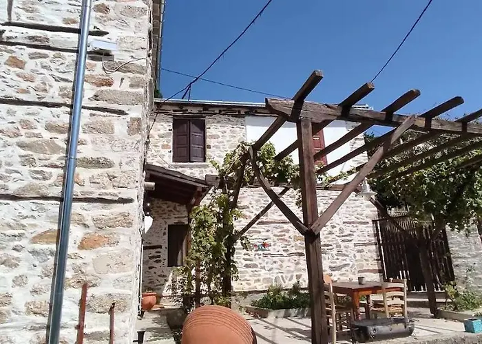 San Lorenzo - παραδοσιακά πέτρινα - άγιος λαυρέντιος πηλίου * Agios Lavrentios