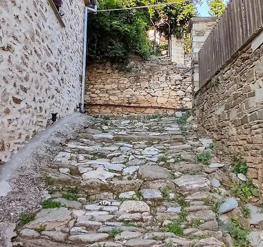 San Lorenzo - παραδοσιακά πέτρινα - άγιος λαυρέντιος πηλίου شقة