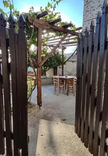 San Lorenzo - παραδοσιακά πέτρινα - άγιος λαυρέντιος πηλίου شقة *