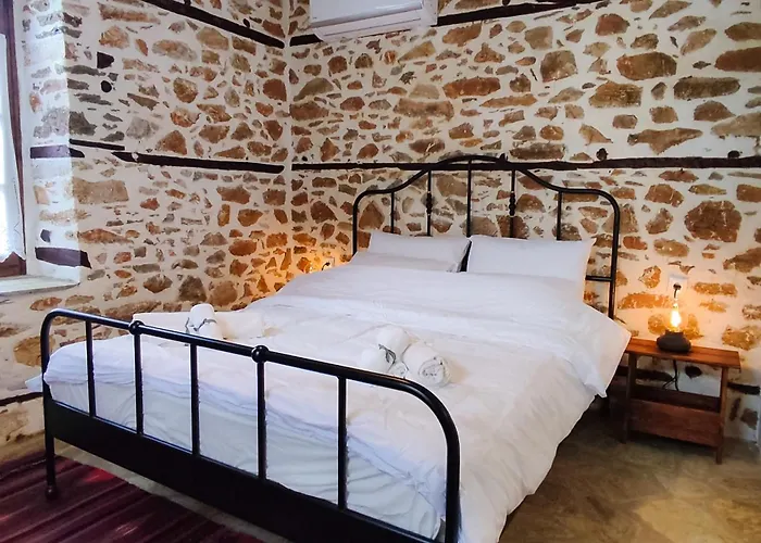 San Lorenzo - παραδοσιακά πέτρινα - άγιος λαυρέντιος πηλίου