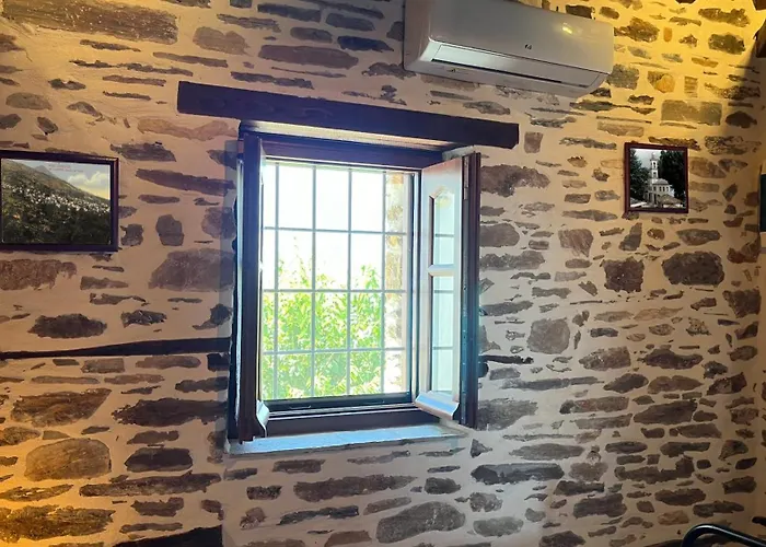 San Lorenzo - παραδοσιακά πέτρινα - άγιος λαυρέντιος πηλίου *