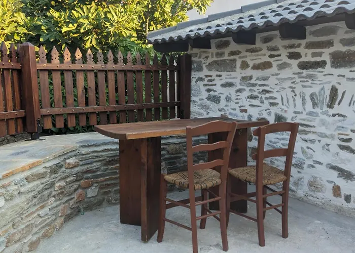 San Lorenzo - παραδοσιακά πέτρινα - άγιος λαυρέντιος πηλίου *