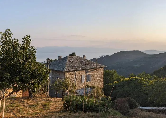 San Lorenzo - παραδοσιακά πέτρινα - άγιος λαυρέντιος πηλίου شقة