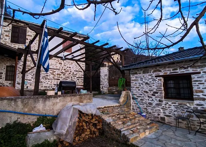 San Lorenzo - παραδοσιακά πέτρινα - άγιος λαυρέντιος πηλίου شقة